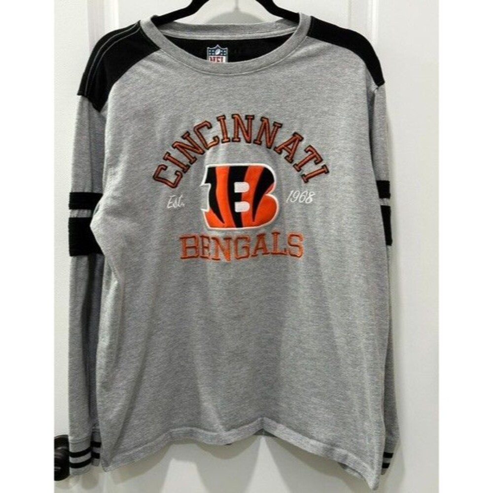 NFL Cincinnati Bengals Men's Long Sleeve Shirt Gray Black Embroidered Logo XL